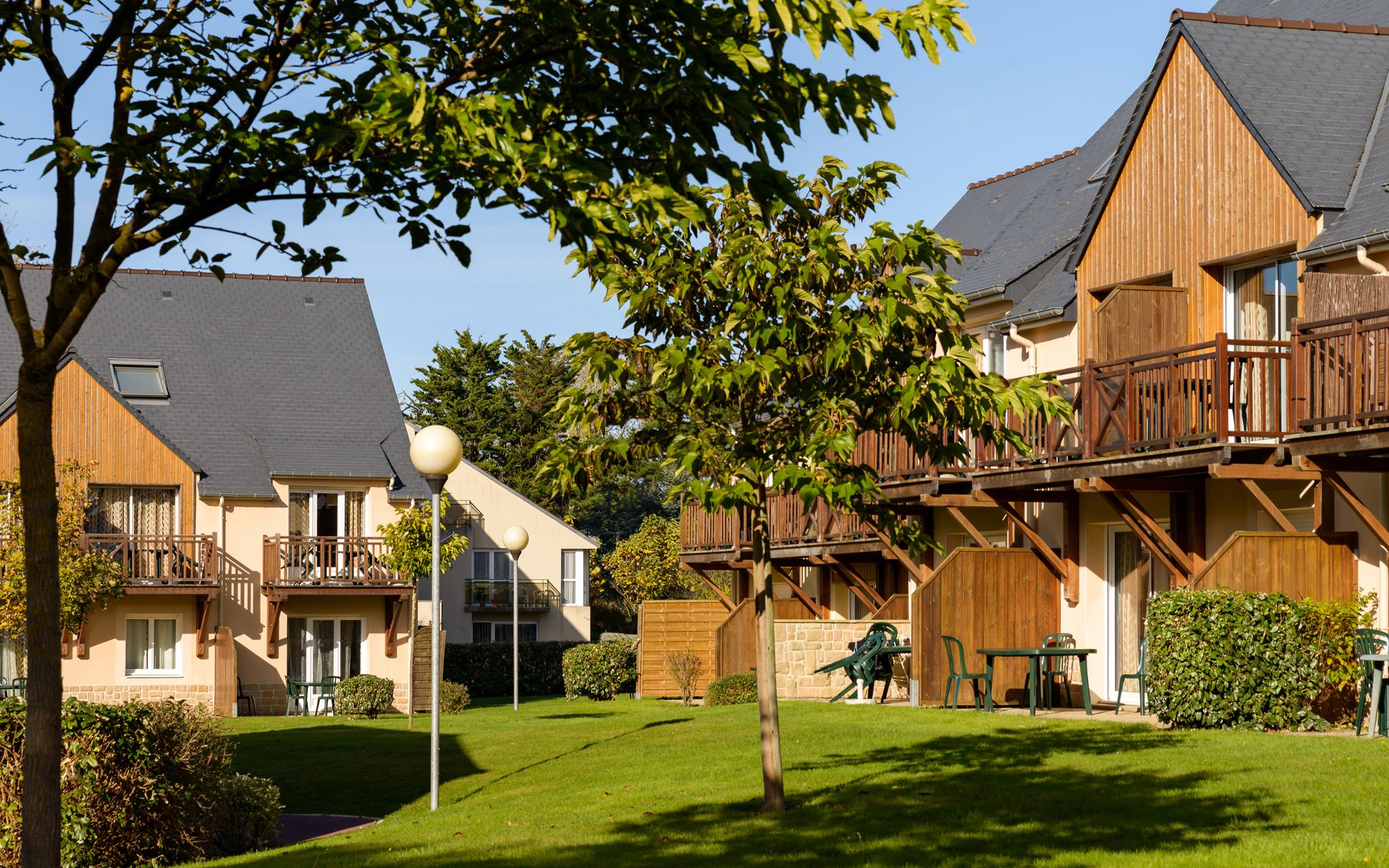 Lagrange Vacances Les Roches Douvres Saint-Briac-sur-Mer Exterior photo